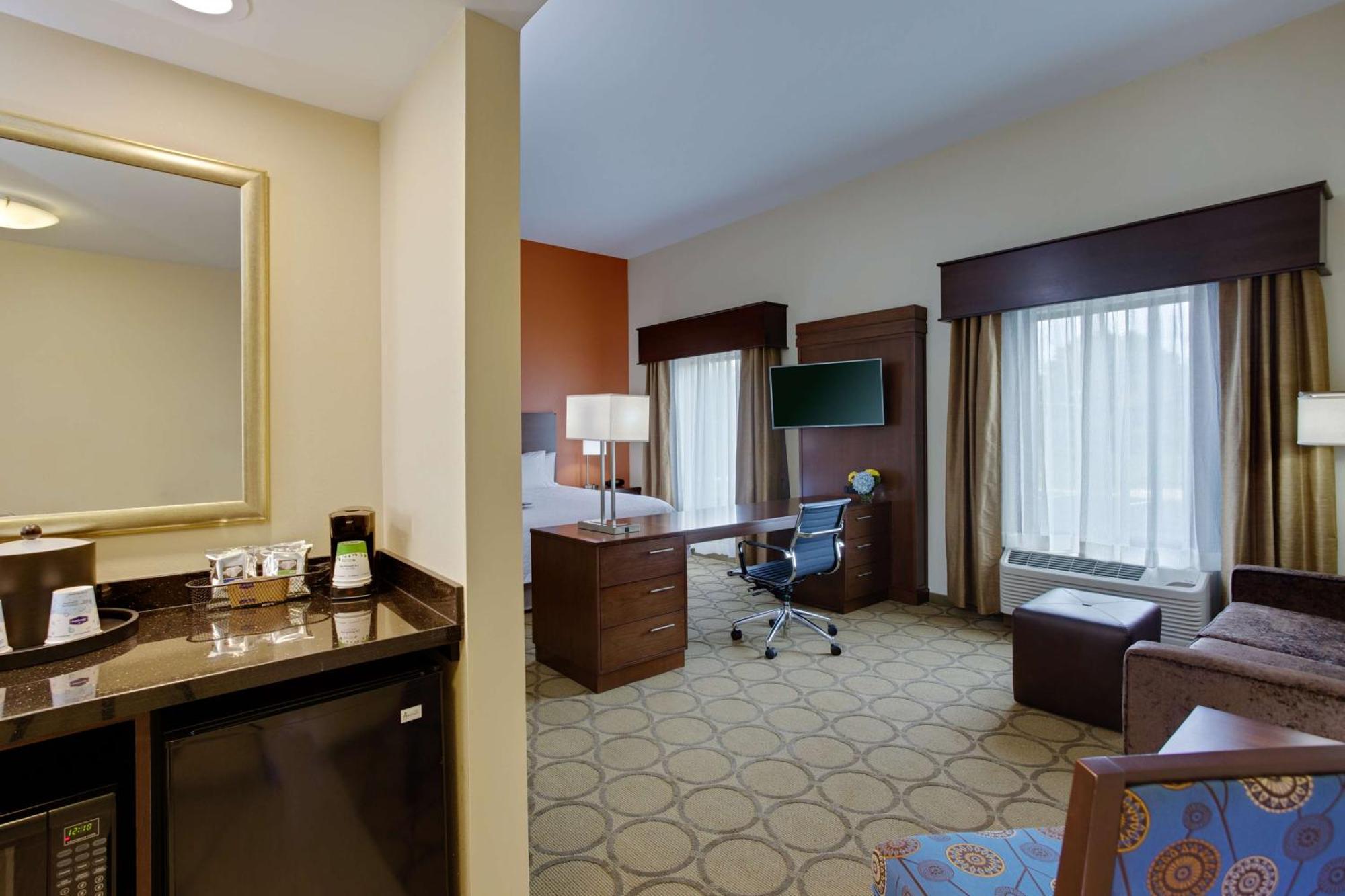 Hampton Inn & Suites Philadelphia/בנסאלם מראה חיצוני תמונה