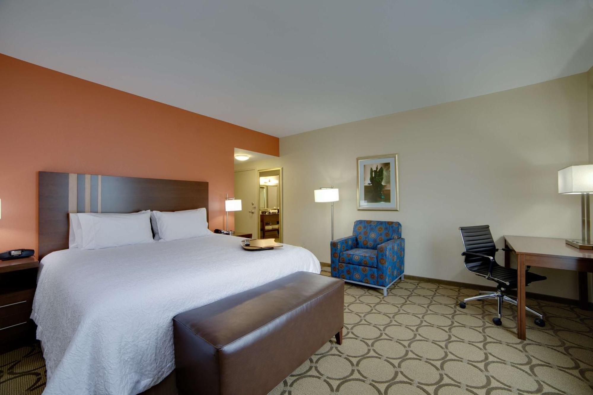 Hampton Inn & Suites Philadelphia/בנסאלם מראה חיצוני תמונה
