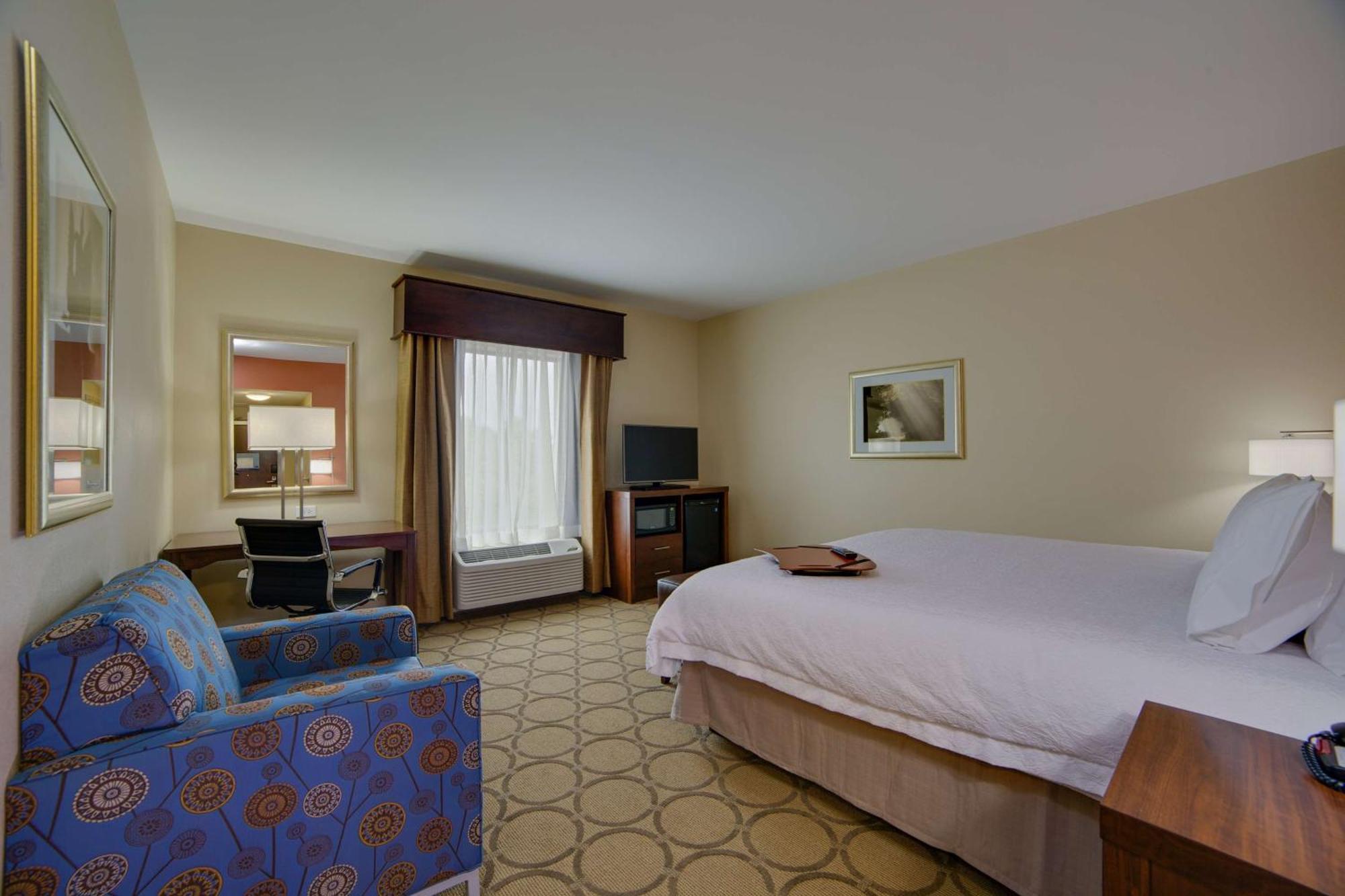 Hampton Inn & Suites Philadelphia/בנסאלם מראה חיצוני תמונה