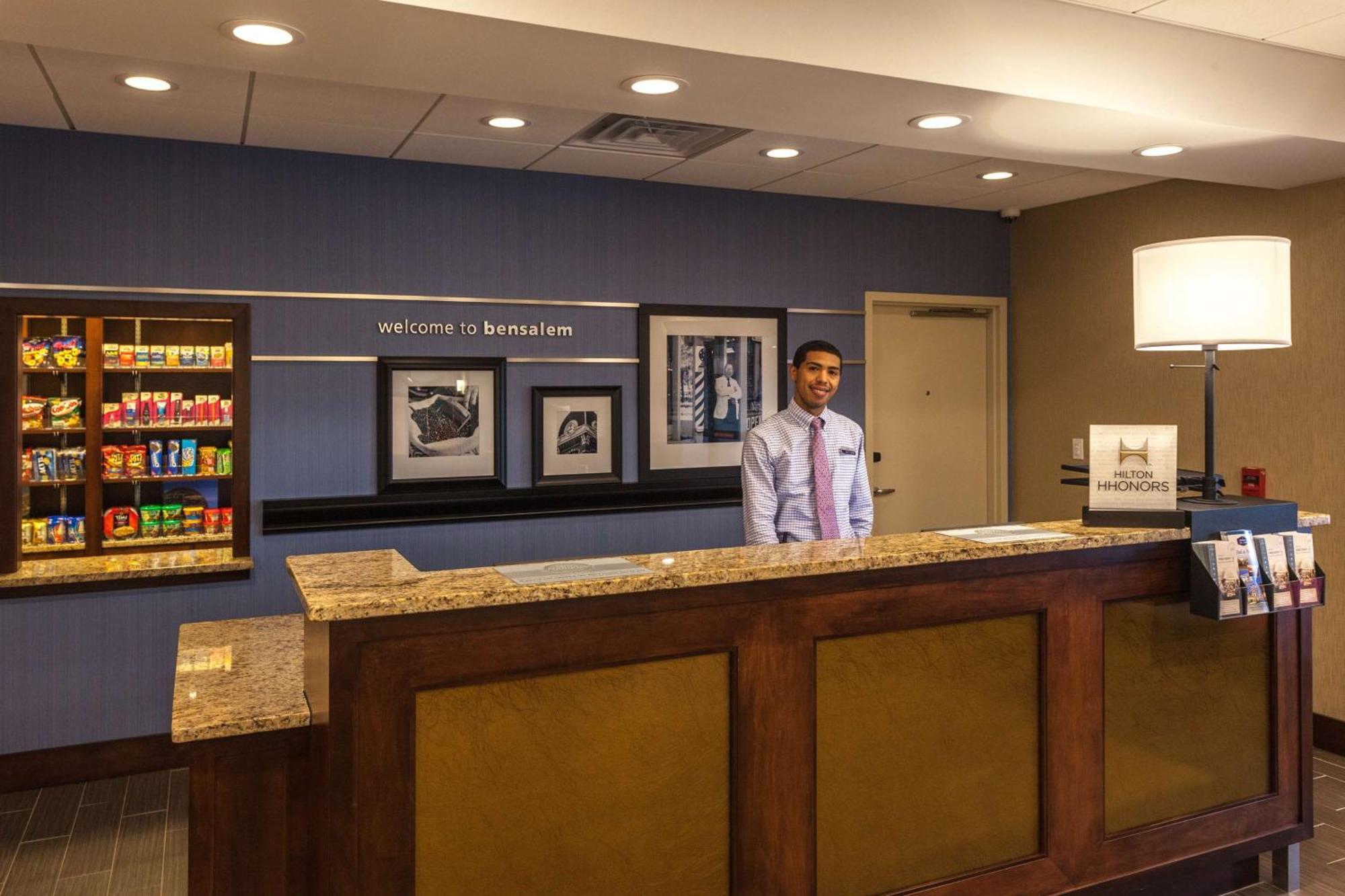Hampton Inn & Suites Philadelphia/בנסאלם מראה חיצוני תמונה