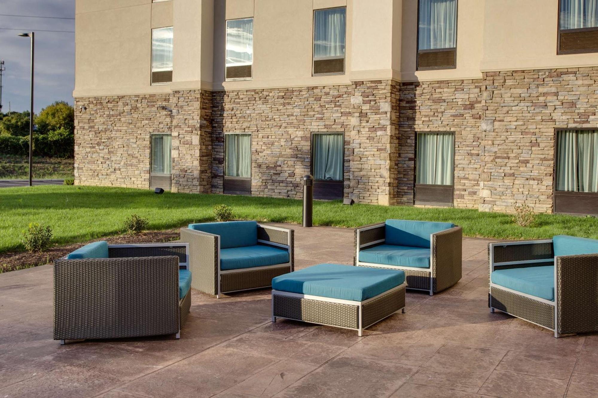 Hampton Inn & Suites Philadelphia/בנסאלם מראה חיצוני תמונה