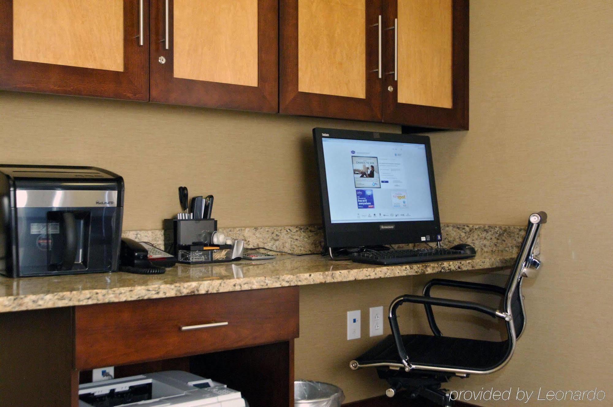 Hampton Inn & Suites Philadelphia/בנסאלם מראה חיצוני תמונה