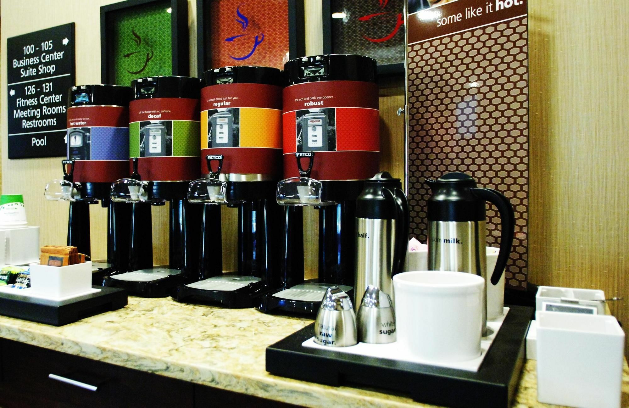Hampton Inn & Suites Philadelphia/בנסאלם מראה חיצוני תמונה