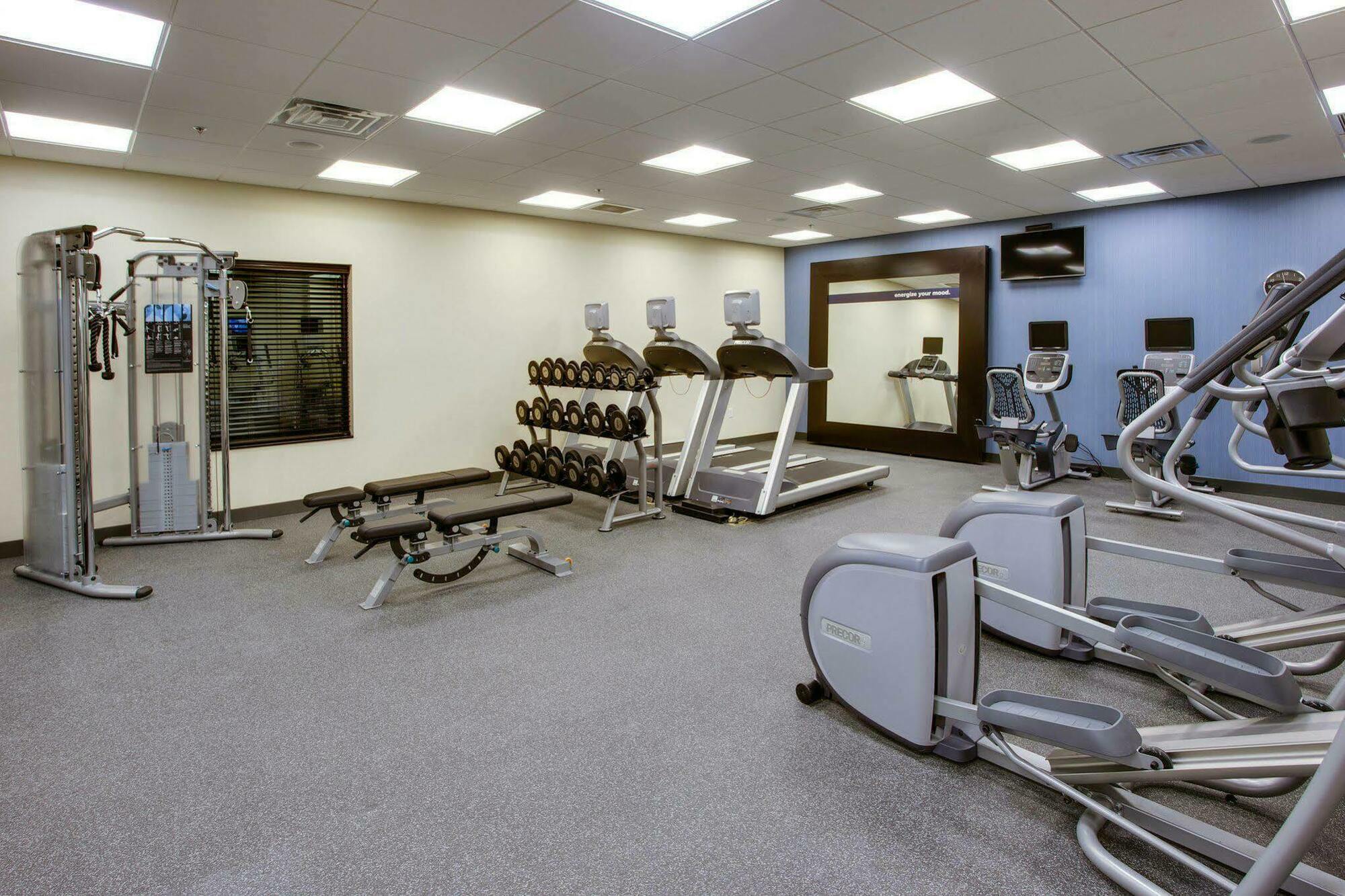 Hampton Inn & Suites Philadelphia/בנסאלם מראה חיצוני תמונה