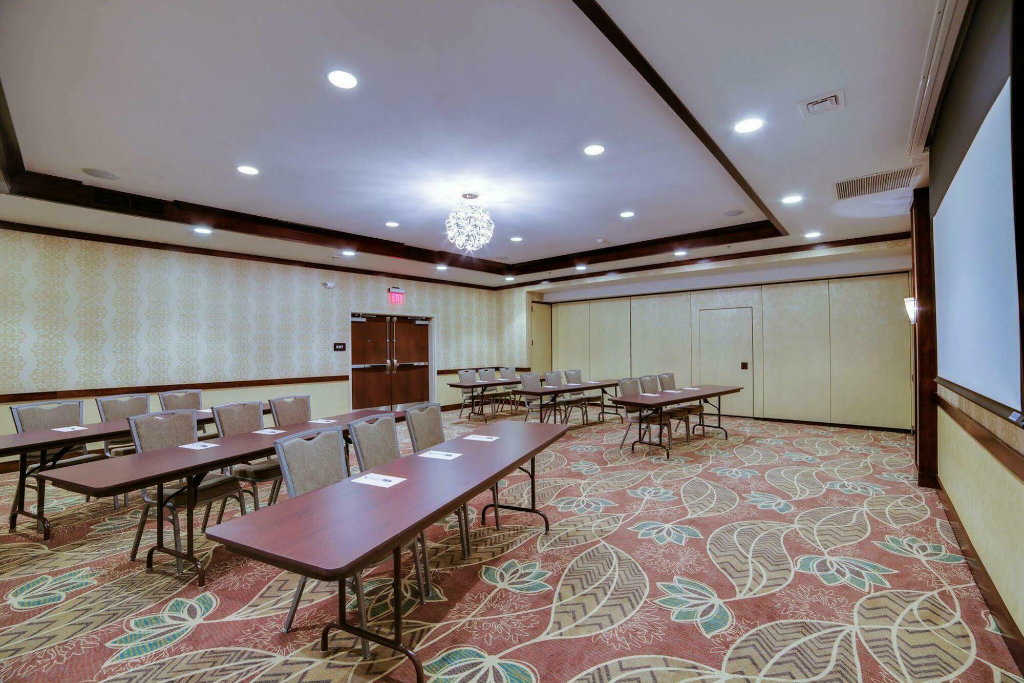 Hampton Inn & Suites Philadelphia/בנסאלם מראה חיצוני תמונה